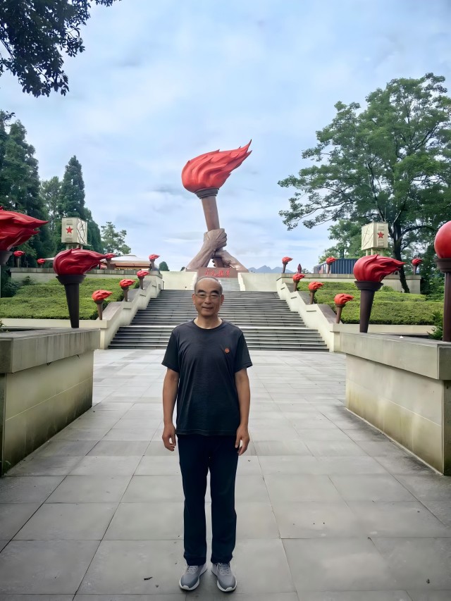 b2ea4a2e2348f046c8aded93be13aee(1).jpg b2ea4a2e2348f046c8aded93be13aee(1).jpg